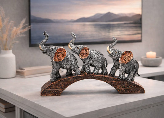 Elephant Family Figurine Set (Set of 3) – A Symbol of Strength, P