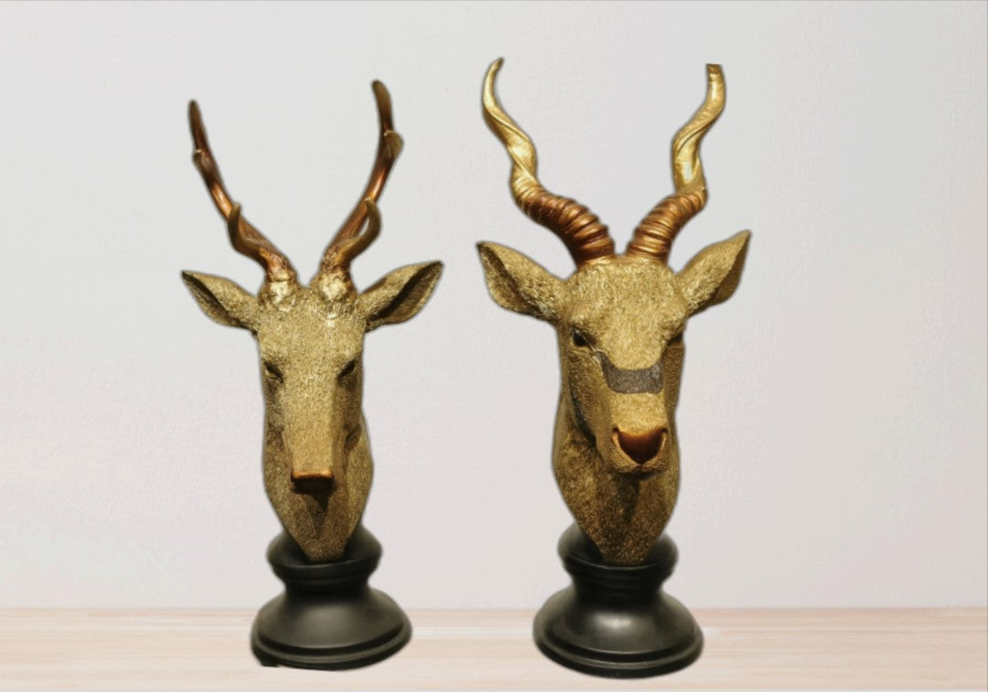 Swamp Deer Pair – Elegant Wildlife Inspired Décor