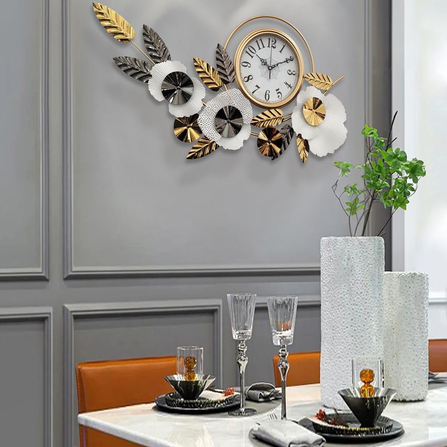 Golden Garden - Floral-Inspired Wall Clock