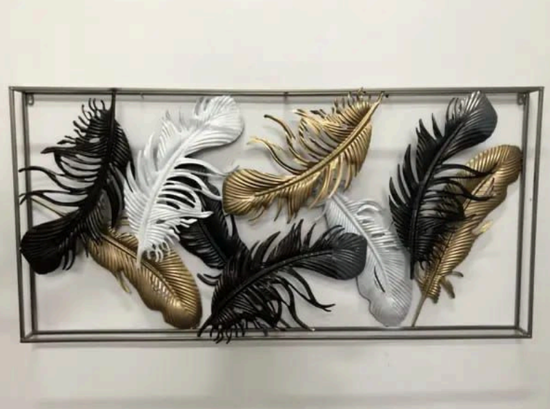 Elegant Feather Wall Art Décor – A Blend of Art and Sophistication