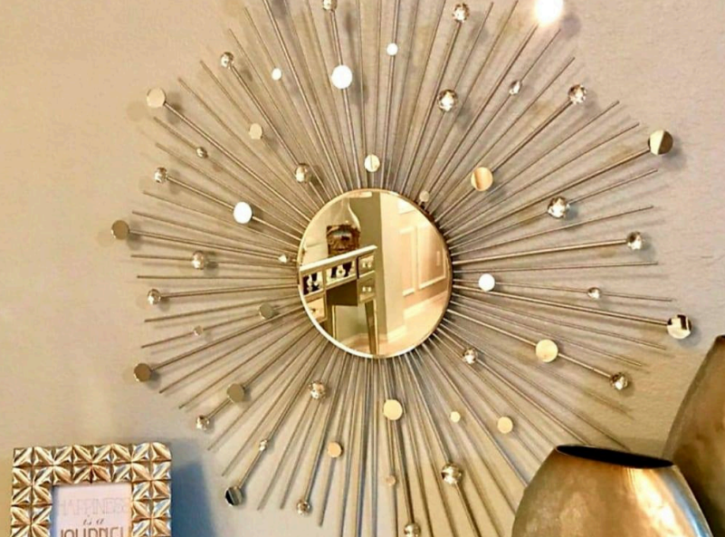 Golden Sunburst Mirror – A Timeless Modern Accent