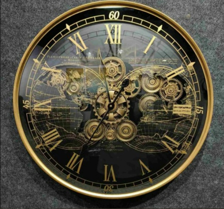 Grand Voyager Metal Gear Wall Clock Decor – Industrial Gold & Bla