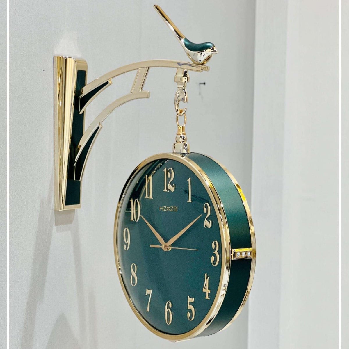 Sparrow Retro Station Clock with Timeless Charm