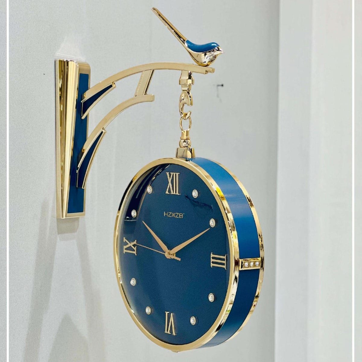 Sparrow Retro Station Clock with Timeless Charm